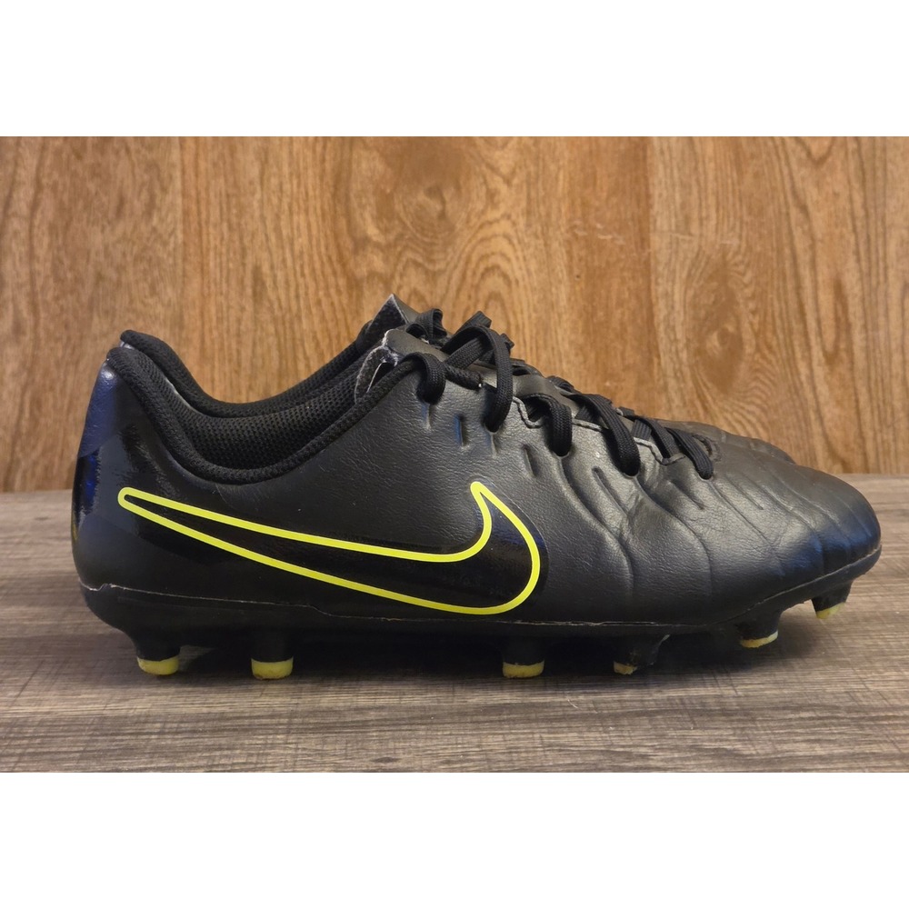 Nike Jr Tiempo Legend 10 Club‎ Soccer Cleats Youth Size 4.5Y Black Yellow